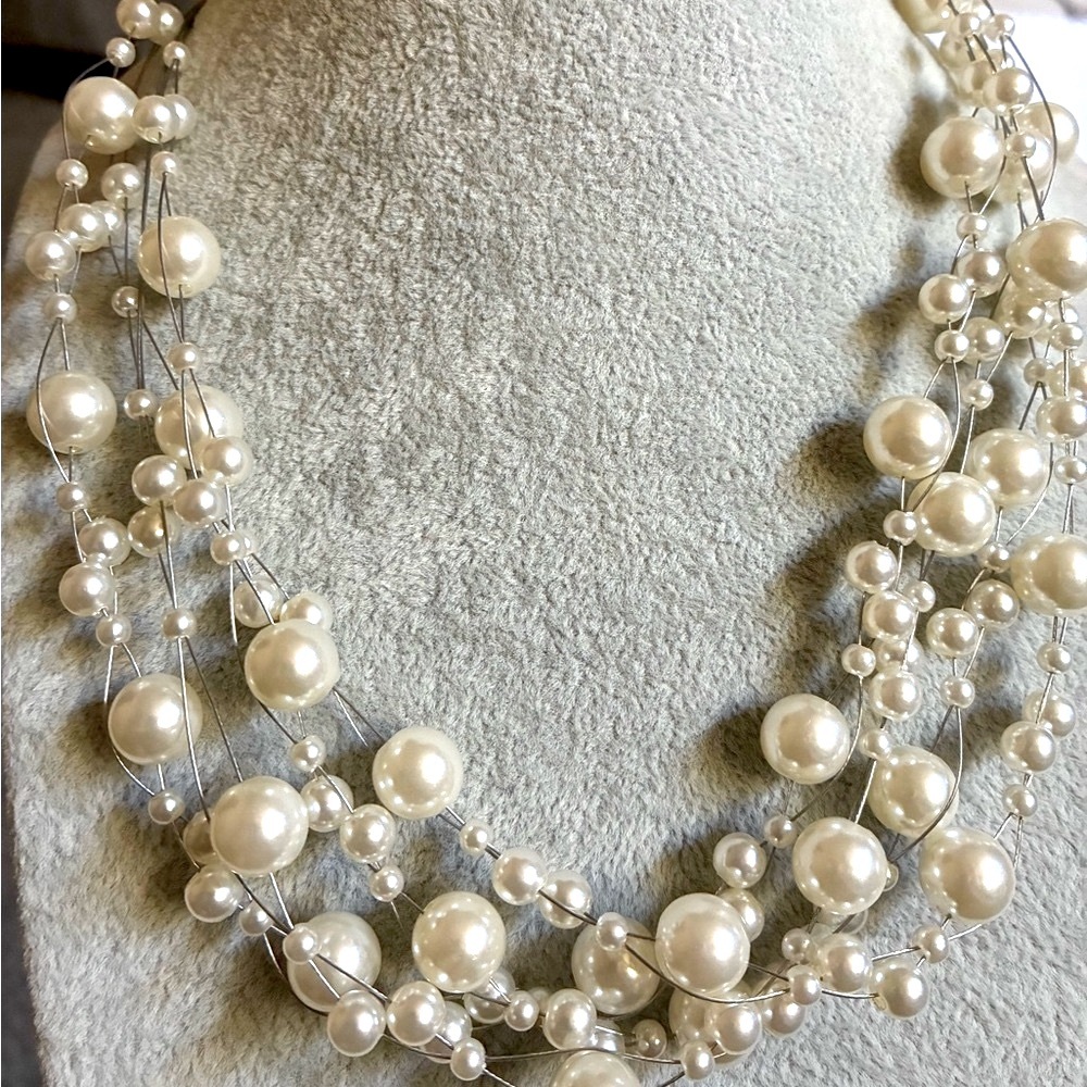 Necklace - Picture 1 of 1